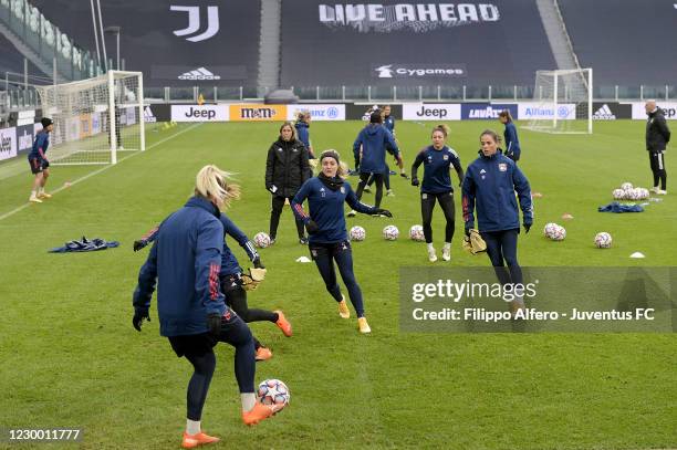 Olympique Lyonnais players during the Lyon Training Session ahead of the UEFA Women's Champions League match between Juventus and Lyon at Allianz...