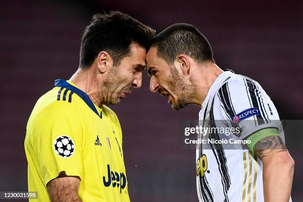 Leonardo Bonucci of Juventus FC celebrates with Gianluigi Buffon of Juventus FC during the UEFA Champions League Group G football match between FC...