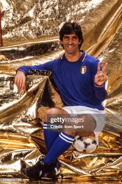 Paolo ROSSI of Italy during photo session during which the player receives the Onze trophy, at Paris, France on 15th November 1982