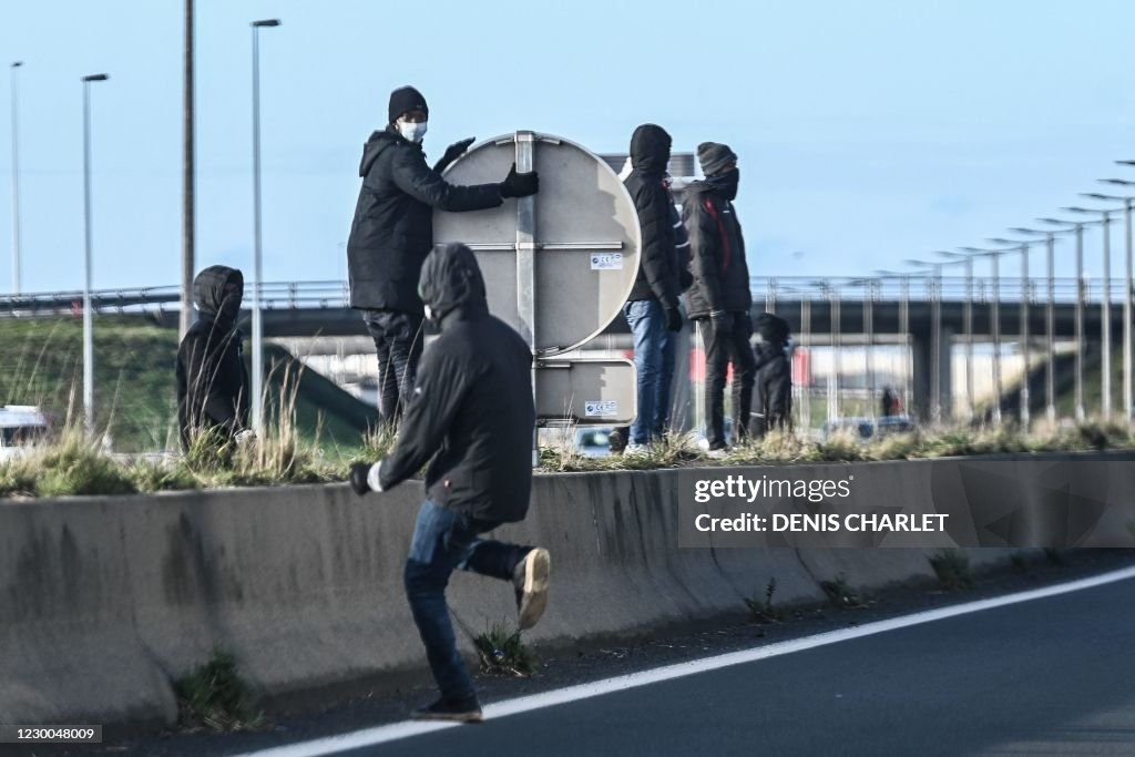 FRANCE-BRITAIN-MIGRANTS