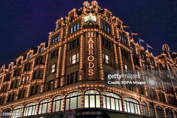 The iconic facade of Harrods all lit up. World Famous Knightsbridge Department store Harrods is all lit up and decorated for Christmas.