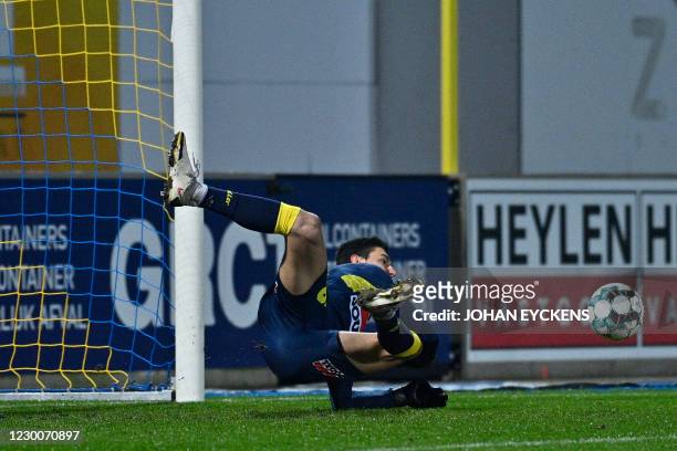 Westerlo's goalkeeper Berke Ozer pictured in action during a soccer match between KVC Westerlo and Club Brugge NXT, Friday 11 December 2020 in...