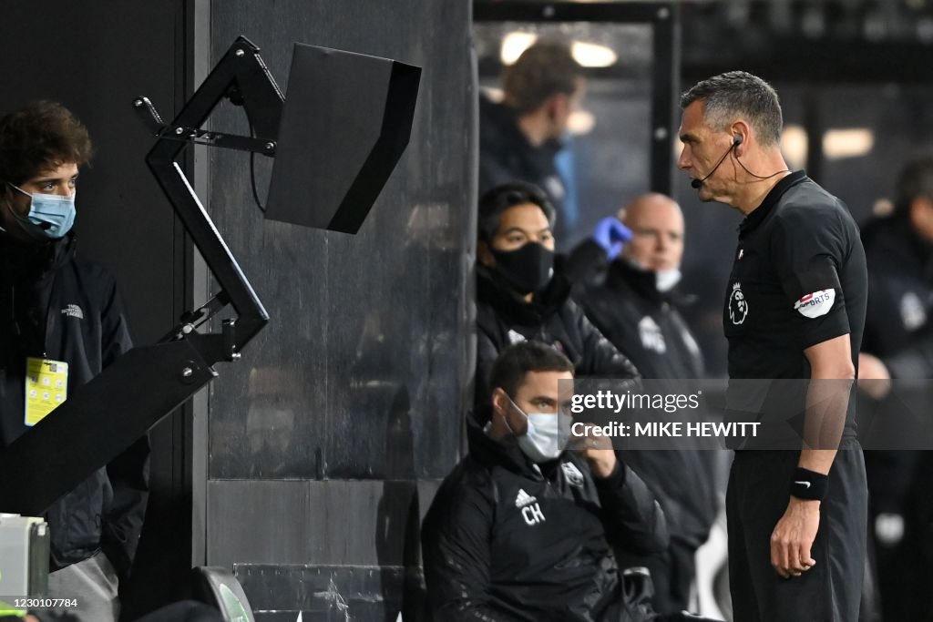 FBL-ENG-PR-FULHAM-LIVERPOOL