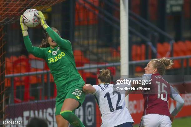 Lisa Weiß controls the ball during the 2020-21 FA Womens Super League fixture between Tottenham Hotspur and Aston Villa FC at The Hive.