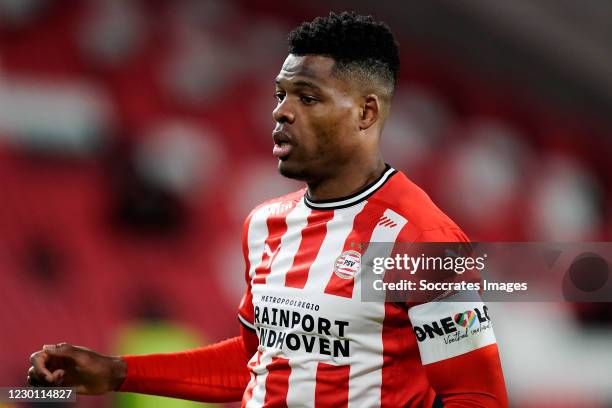 Denzel Dumfries of PSV with One Love captain band during the Dutch Eredivisie match between PSV v FC Utrecht at the Philips Stadium on December 13,...