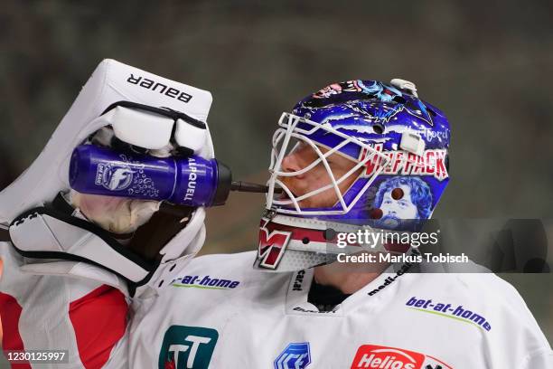 Thomas Mccollum of Innsbruck during the Bet-at-home Ice Hockey League match between Moser Medical Graz99ers and HC TIWAG Innsbruck-Die Haie at Merkur...