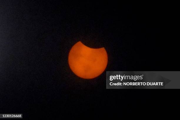 Partail Sun Partial Sun Photos and Premium High Res Pictures - Getty Images