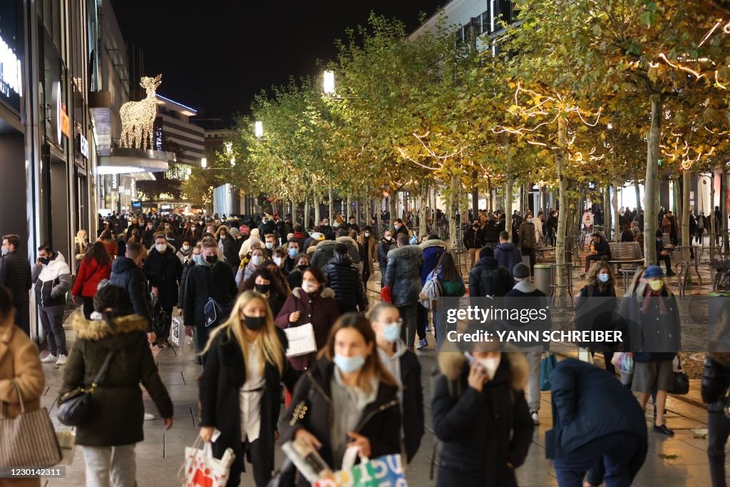 GERMANY-HEALTH-VIRUS-RETAIL