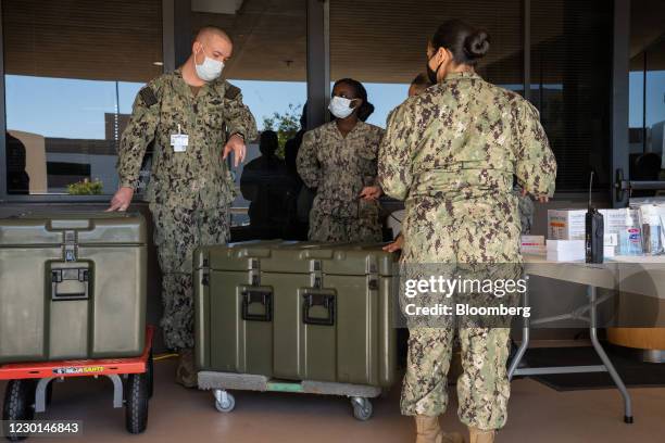 Us Army Acu Photos and Premium High Res Pictures - Getty Images