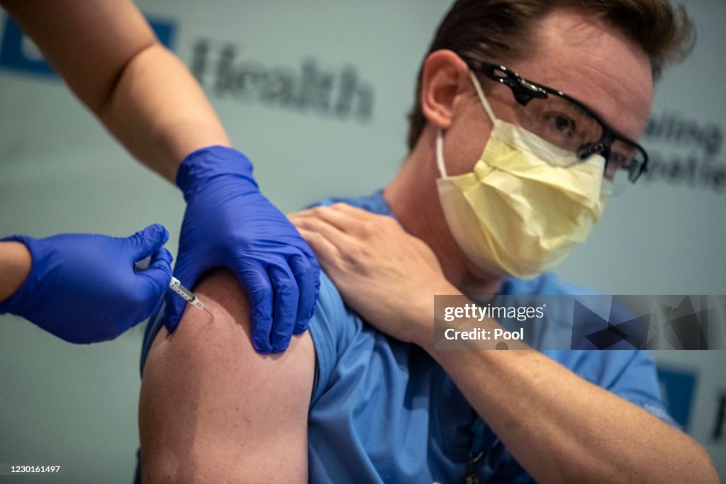 Ronald Reagan UCLA MedicalCenter Administers Its First Covid Vaccines To Hospital Staff