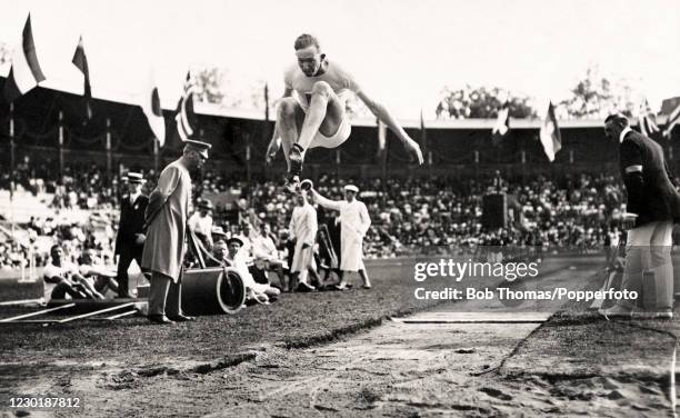 Albert Gutterson Photos and Premium High Res Pictures Getty Images