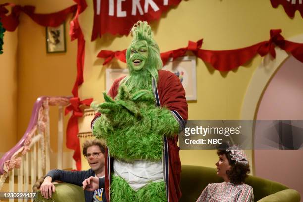 Kristen Wiig" Episode 1794 -- Pictured: Pete Davidson as The Grinch during "The Grinch" sketch on Saturday, December 19, 2020 --