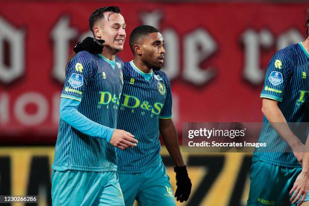 Deroy Duarte of Sparta Rotterdam celebrates 0-2 with Mario Engels of Sparta Rotterdam during the Dutch Eredivisie match between Fc Twente v Sparta at...