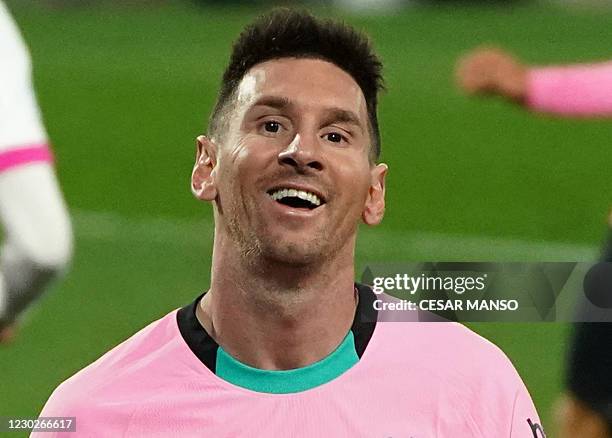 Messi Rosto 3,760 Messi Smiles Stock Photos, High-Res Pictures, and Images - Getty ...