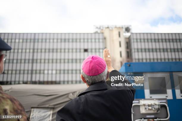 The Bishop of Cosenza, Monsignor Francescantonio Nolè, brought his blessing inside the covid military field hospital of Cosenza, on December 24,...