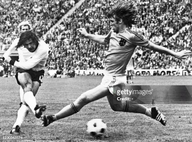 German Gerd Müller scores the 2nd goal for West Germany giving the victory to his country during the World cup soccer final "West Germany - Holland"...