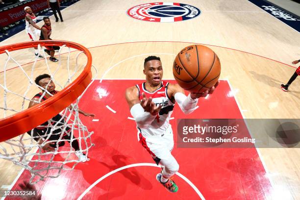 Russell Westbrook of the Washington Wizards drives to the basket against the Chicago Bulls on December 29, 2020 at Capital One Arena in Washington,...