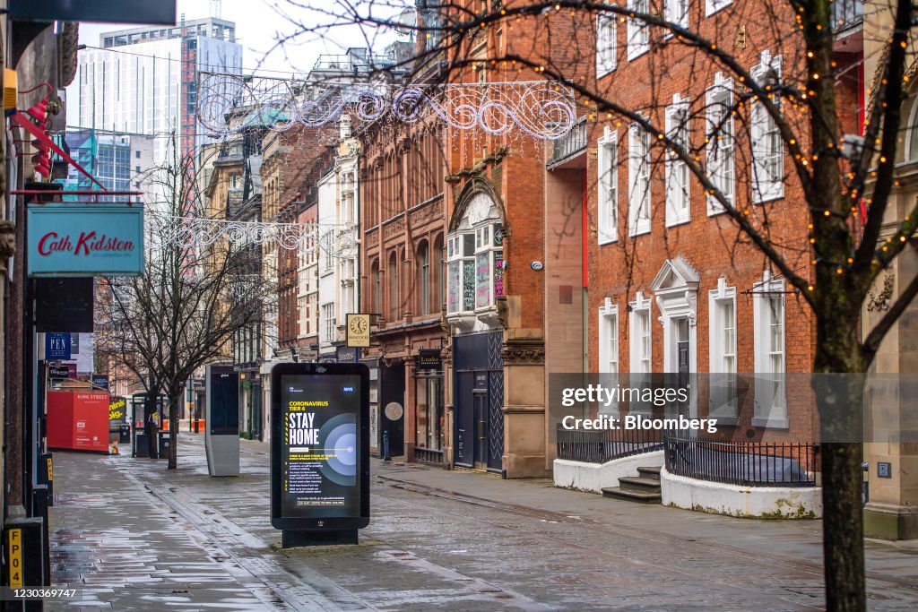Manchester Hit With Tougher Virus Lockdown, Despite Vaccines