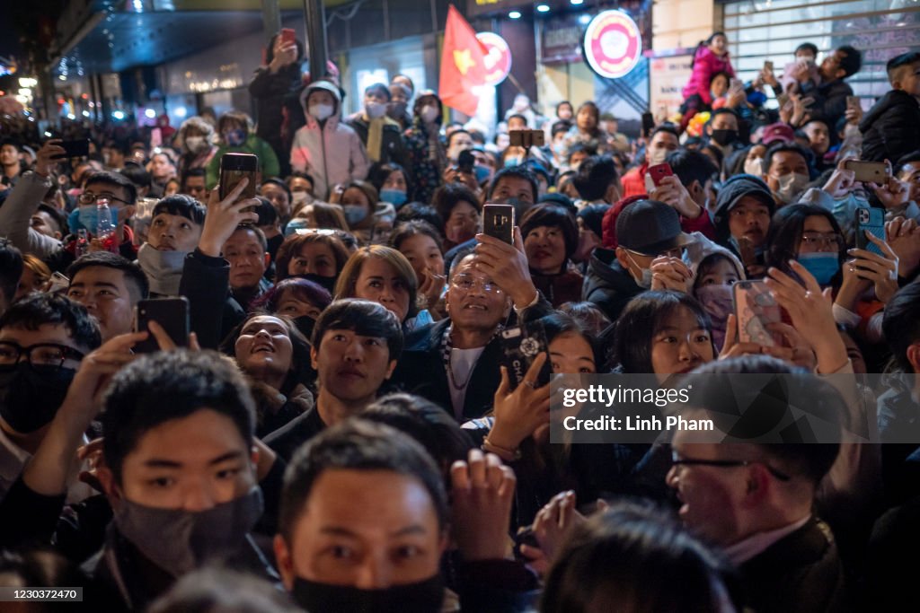 Vietnamese Celebrate A Covid-free New Years Eve