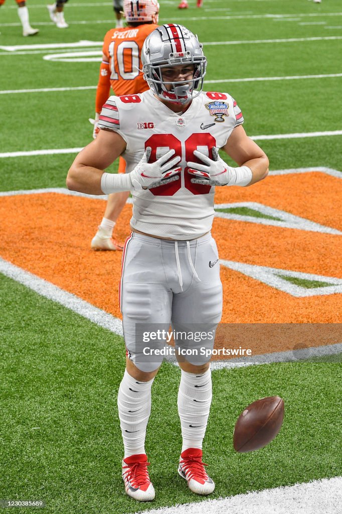 Jerry Rudzinski Ohio State Buckeyes tight end Jeremy Ruckert celebrates his second ...