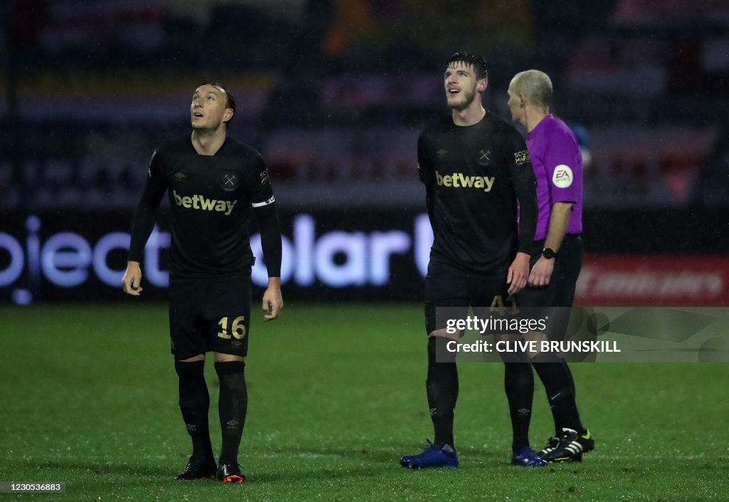 FBL-ENG-FA CUP-STOCKPORT-WESTHAM