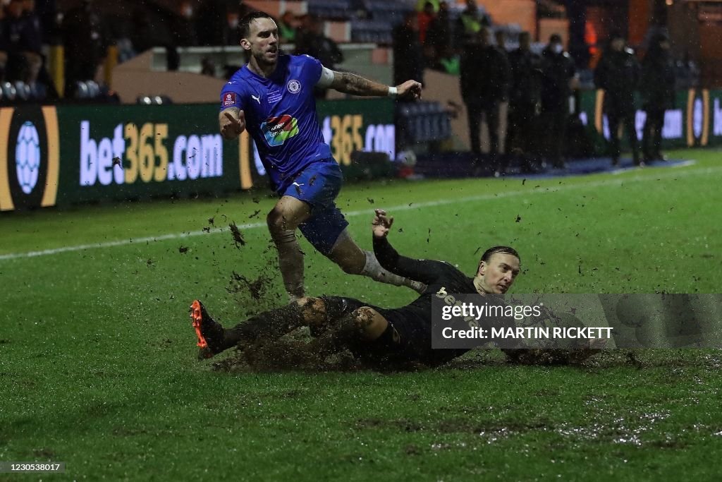 FBL-ENG-FA CUP-STOCKPORT-WESTHAM