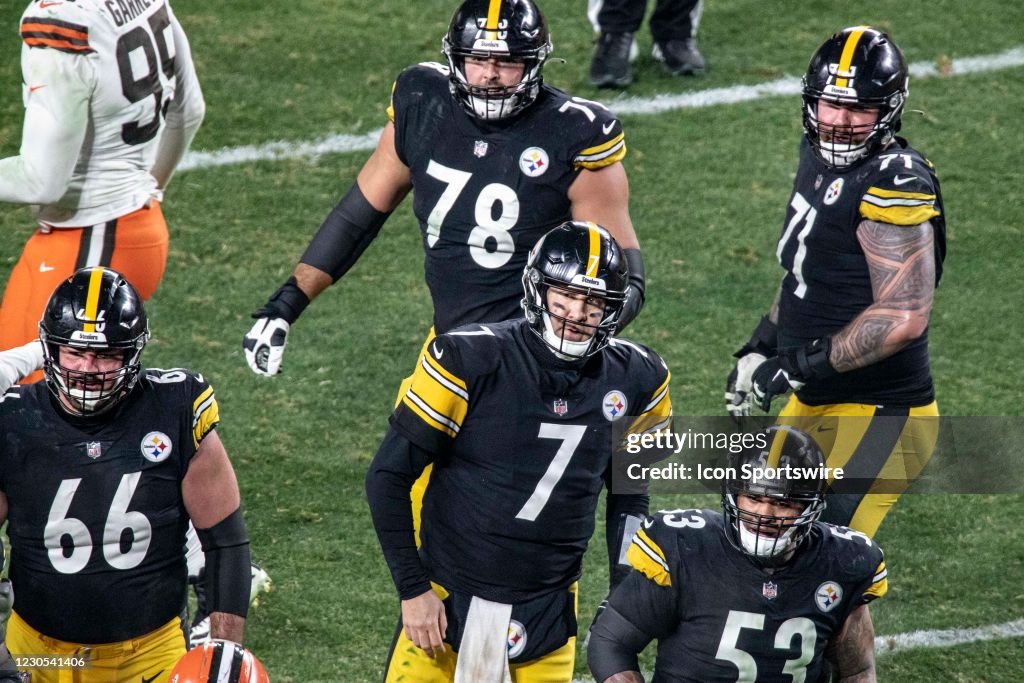 NFL: JAN 10 AFC Wild Card - Browns at Steelers