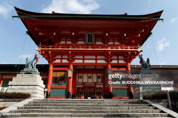 Picture shows the entrance of the Fushimi Inari Taisha shrine in Kyoto, Kyoto prefecture on January 14, 2021 as the country expanded the Covid-19...