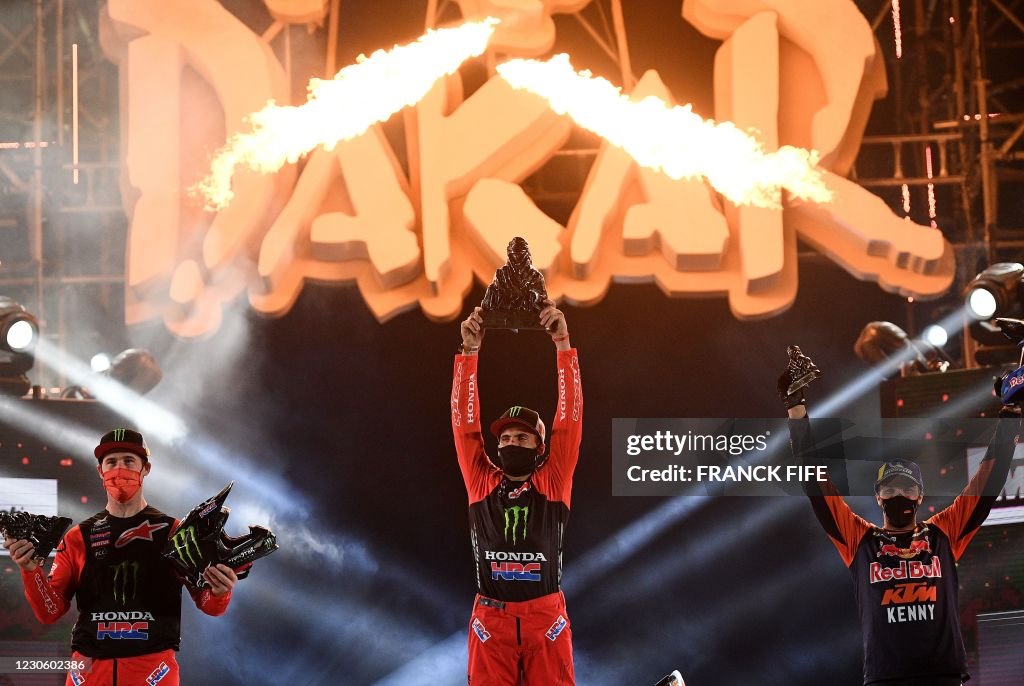 TOPSHOT-AUTO-MOTO-RALLY-DAKAR-PODIUM