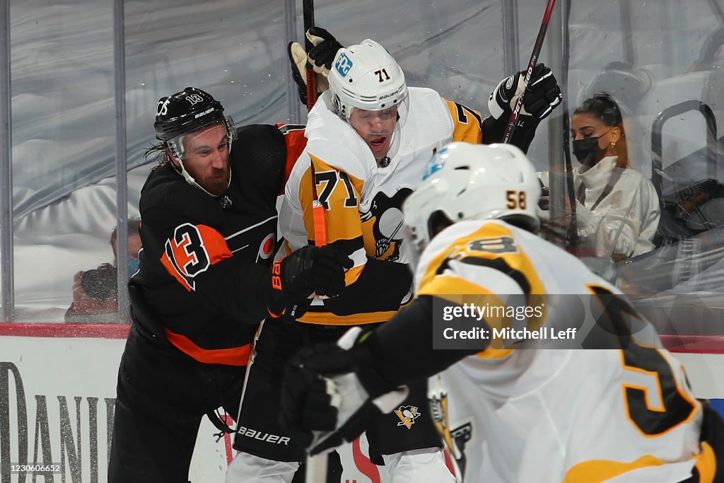 Pittsburgh Penguins v Philadelphia Flyers