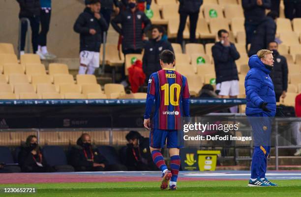 Messi Red Thread Messi Red Card Pictures Photos and Premium High Res Pictures - Getty Images