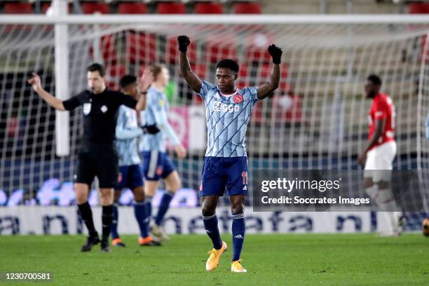 Quincy Promes of Ajax celebrates the victory during the Dutch KNVB Beker match between AZ Alkmaar v Ajax at the AFAS Stadium on January 20, 2021 in...