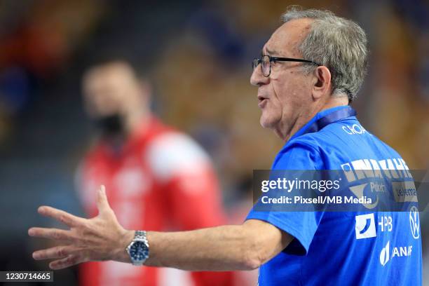 Croatia Head coach Lino Cervar gestures during the 27th IHF Men's World Championship Group II match between Croatia and Bahrain at Cairo Stadium...