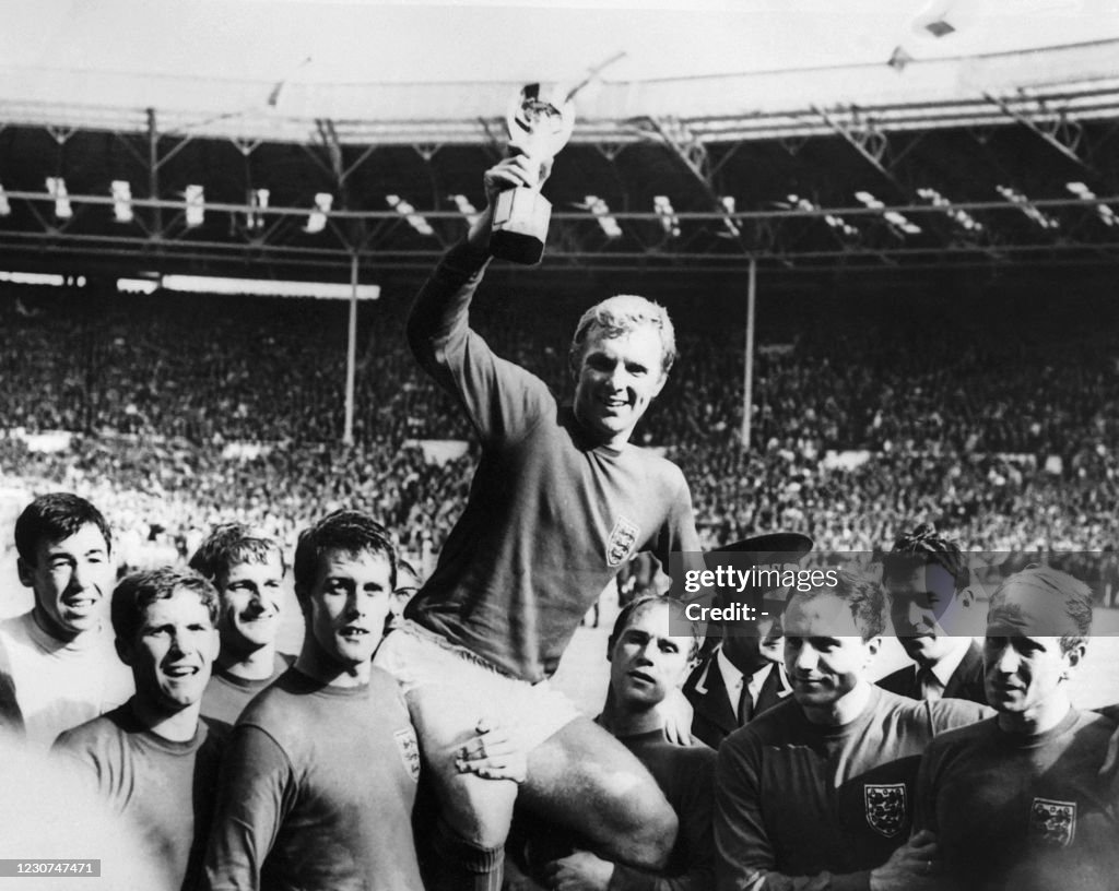 FOOTBALL-WORLD CUP-1966-ENGLAND-MOORE-CUP