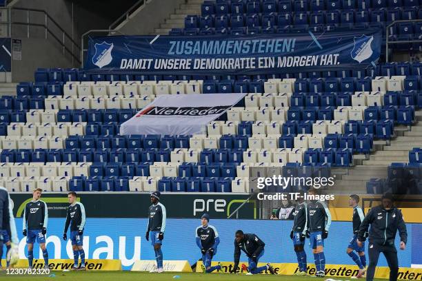 With the "Remembrance Day in German Football", the German Football League , the clubs of the Bundesliga, 2. Bundesliga on 18. , 19. Matchday honours...