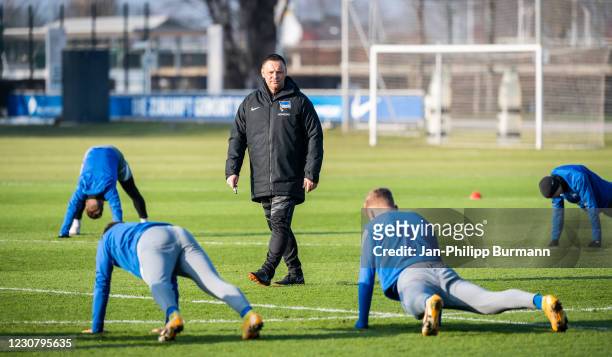 Coach Pal Dardai of Hertha BSC during the training session at Schenckendorffplatz on January 26, 2021 in Berlin, Germany.