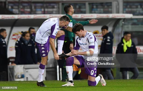 Franck Ribery of ACF Fiorentina celebrates goal with teammate Dusan Vlahovic of ACF Fiorentina during the Serie A match between Torino FC and ACF...