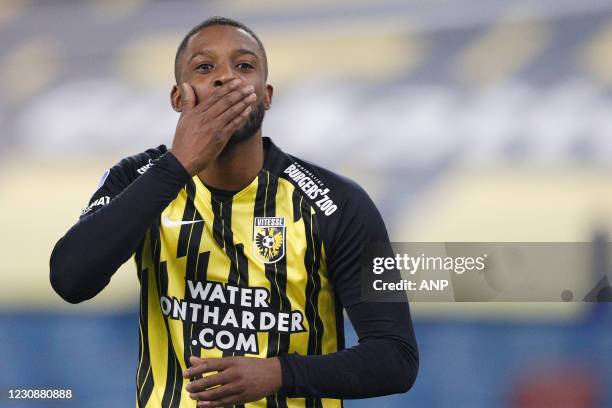 Riechedly Bazoer of Vitesse viert 1-0 tijdens de Nederlandse Eredivisie-wedstrijd tussen Vitesse Arnhem en RKC Waalwijk in het Gelredome op 30...