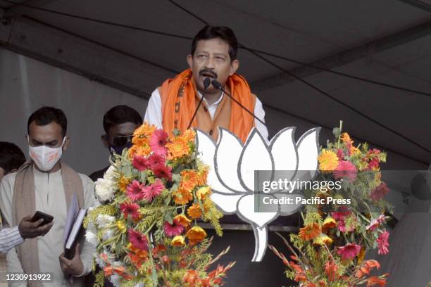 India Rajib 35 Rajib Banerjee Stock Photos, High-Res Pictures, and Images - Getty ...