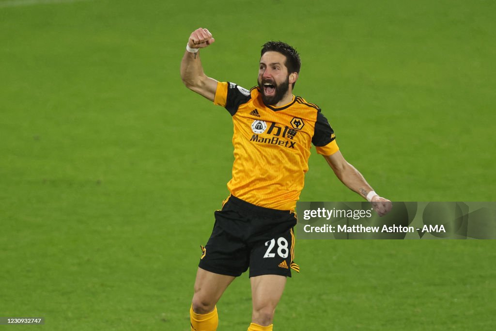 Wolverhampton Wanderers v Arsenal - Premier League