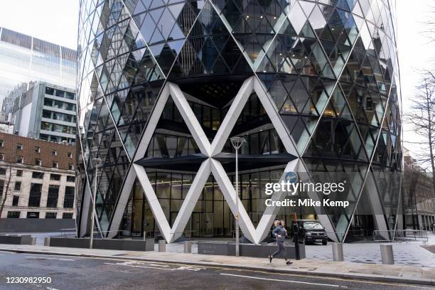 With very few people out and about the scene in the City of London financial district is one of empty desolation outside 30 St Mary Axe aka The...