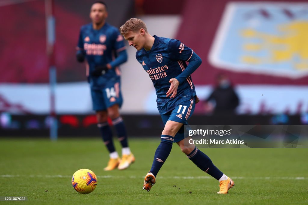Aston Villa v Arsenal - Premier League