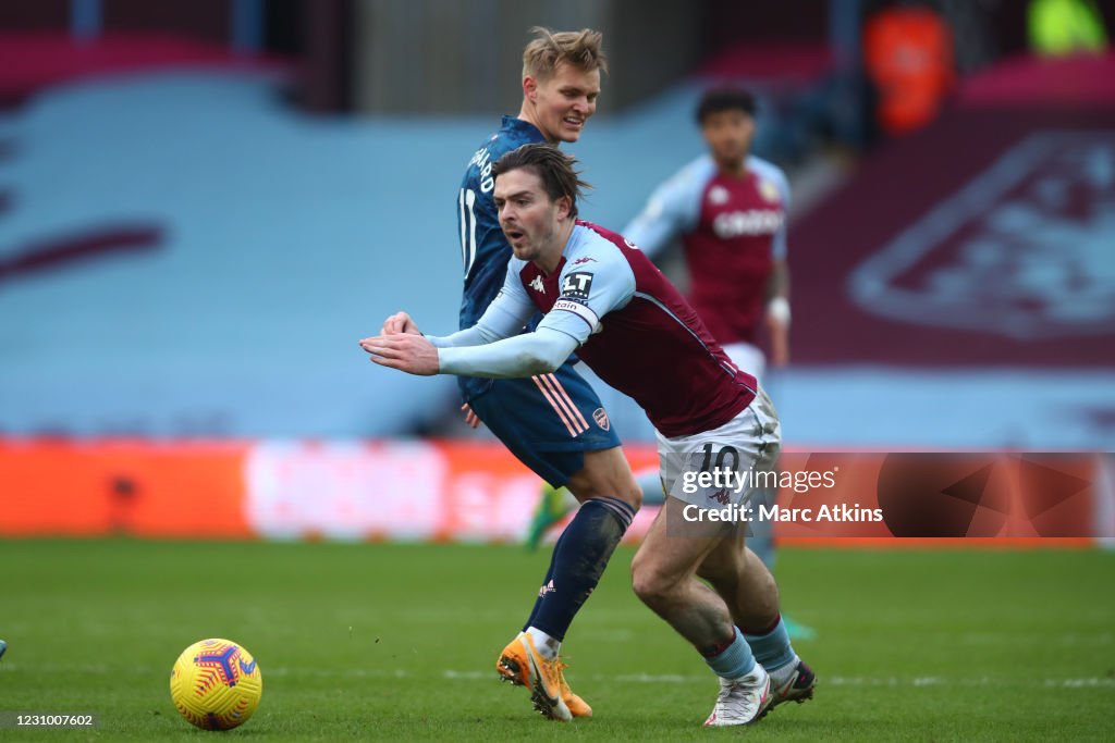 Aston Villa v Arsenal - Premier League