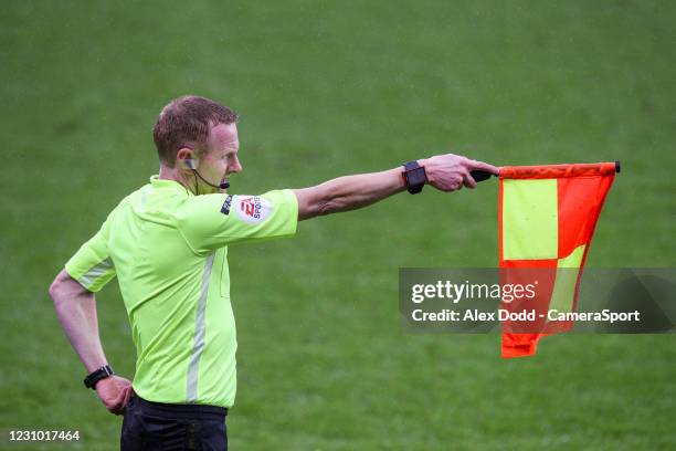 Assistant Ref Referees Assistant Photos and Premium High Res Pictures - Getty Images