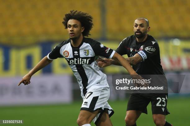 Joshua Zirkzee of Parma Calcio in action against Danilo of Bologna Fc during the Serie A match between Parma Calcio and Bologna FC at Stadio Ennio...