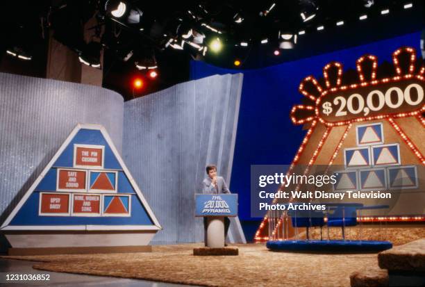 Dick Clark hosting, behind the scenes, making of the ABC tv game show series 'The $20,000 Pyramid', ABC's Pyramid game show series.