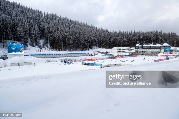 February 2021, Slovenia, Pokljuka: Biathlon: World Championship, men's training. The biathlon stadium in Pokljuka. The competitions will take place...