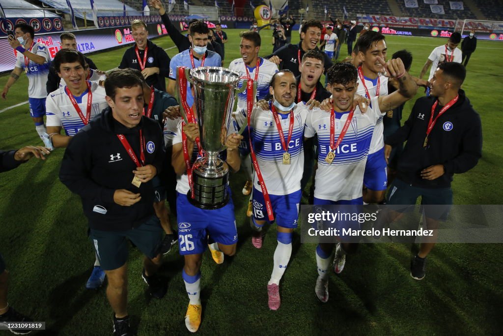 Universidad Católica v Unión La Calera - Campeonato Nacional 2020