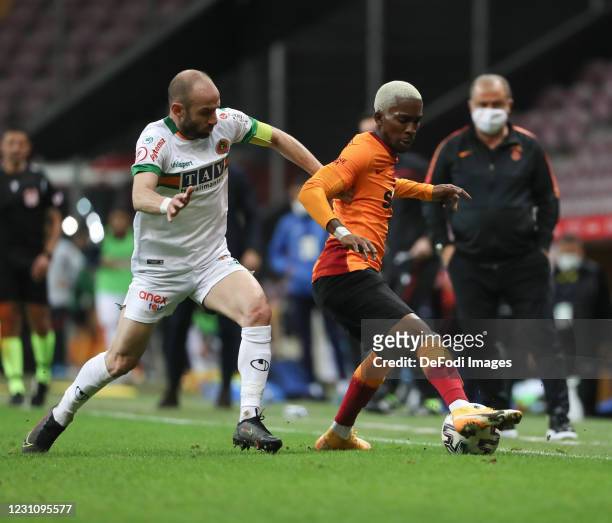 Henry Onyekuru of Galatasaray controls the ball during the Turkish Cup match between Galatasaray and Alanyaspor on February 10, 2021 in Istanbul,...