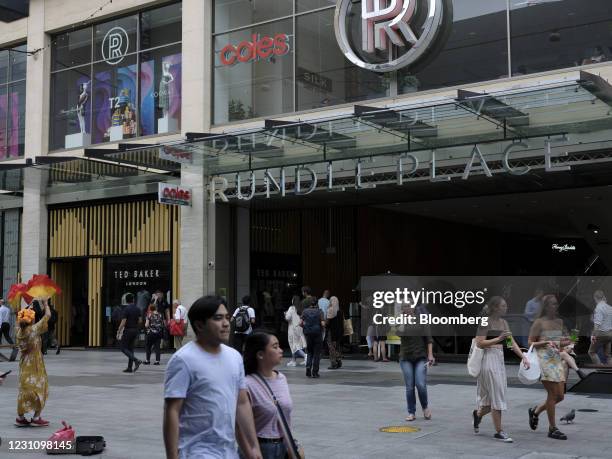 Games Rundle Mall Rundle Mall Adelaide Photos and Premium High Res Pictures - Getty Images
